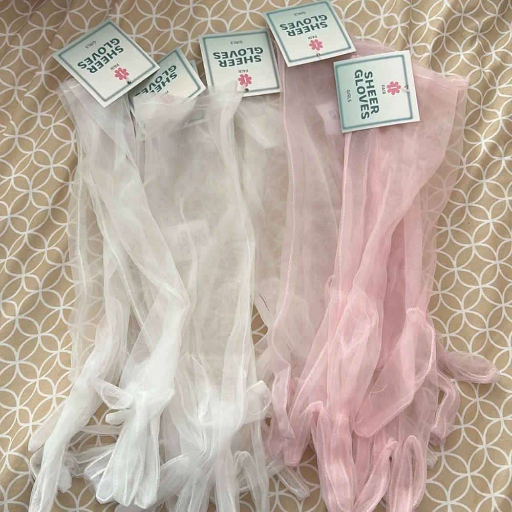 Girls dress up gloves, assorted styles. NWT!